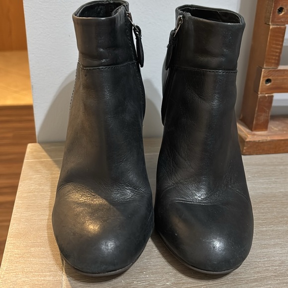 Tory Burch booties - Picture 5 of 10